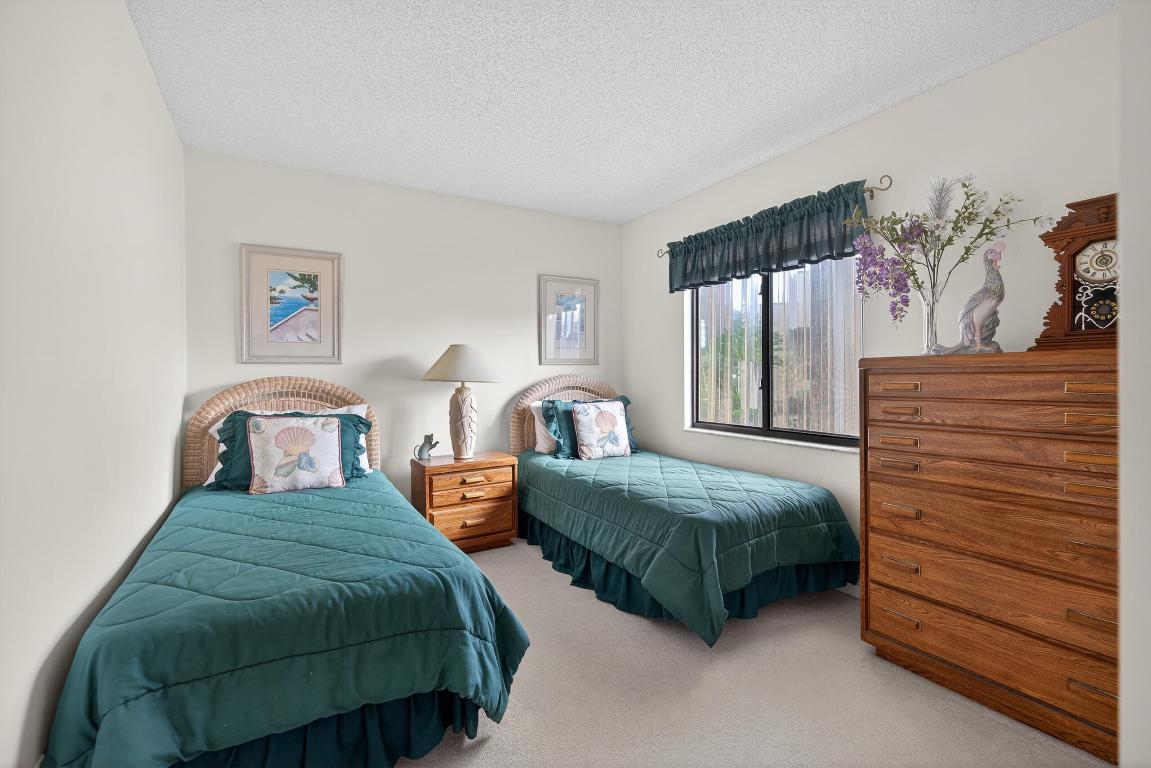 WILLIAMSBURG AT HERITAGE RIDGE CONDO - Residential