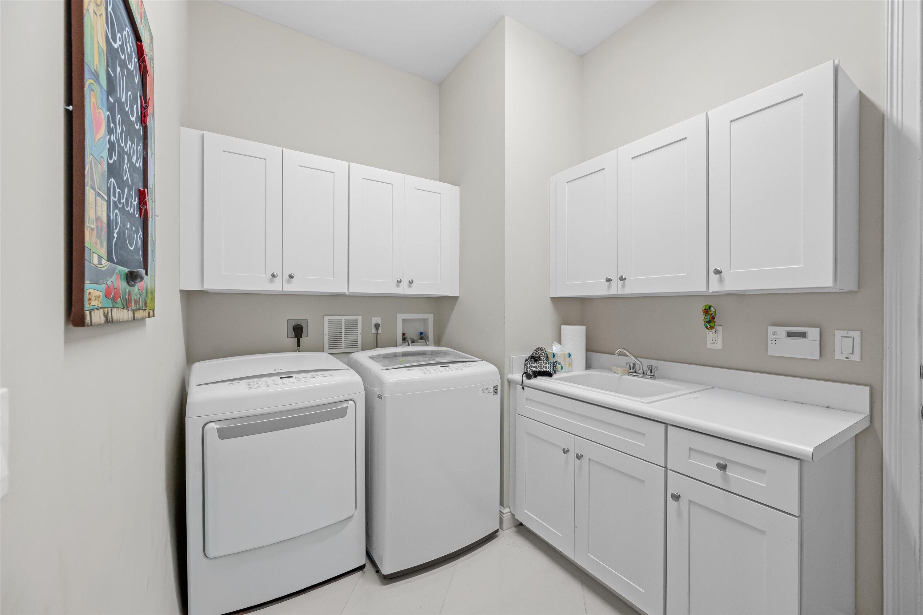 LOXAHATCHEE RESERVE - Residential