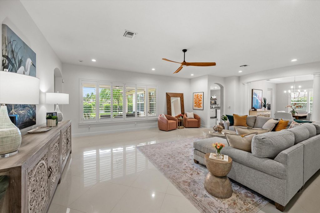 Photo of 108 Casa Circle, Jupiter, FL 33458 (MLS # B26003981)