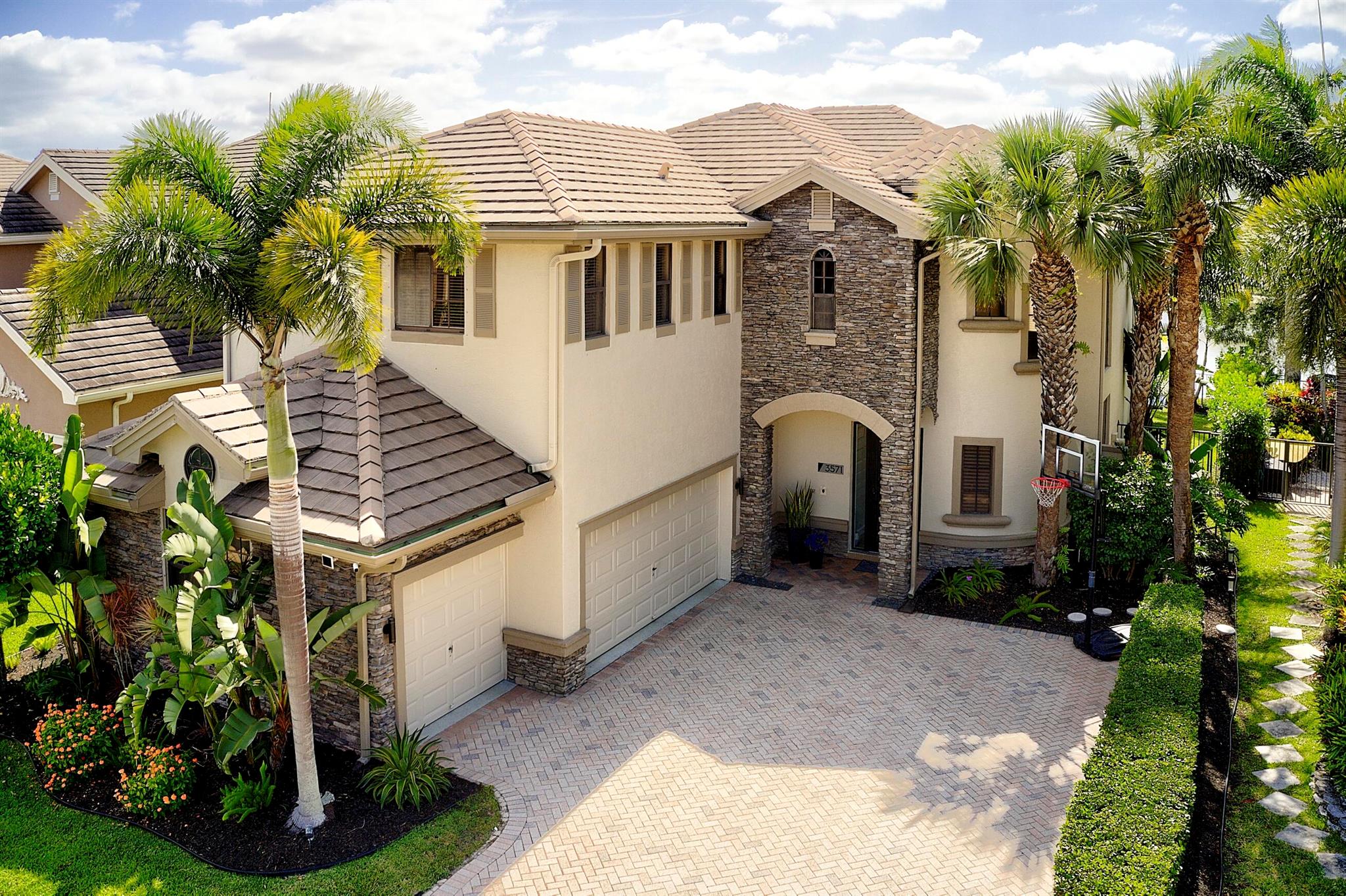 3571 Birague Drive