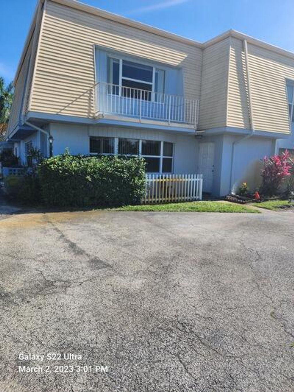 Photo of 903 NW Spruce Ridge Drive, Stuart, FL 34994 (MLS # R10887106)