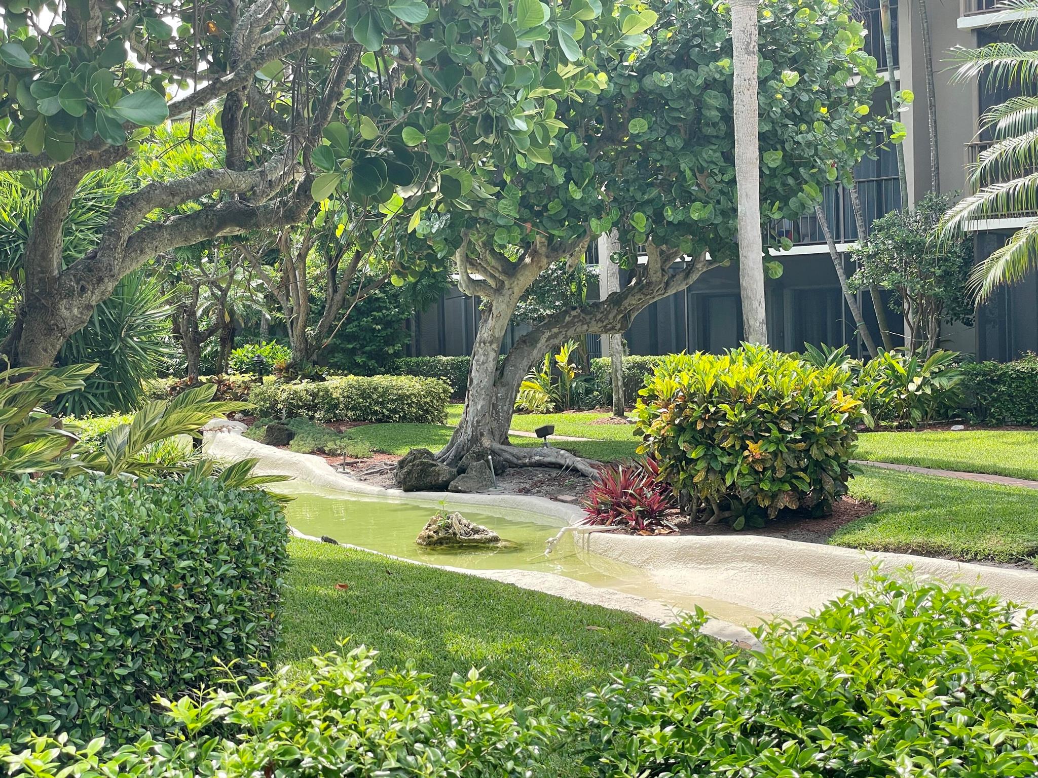 SOUTHGATE CONDO - Residential Lease