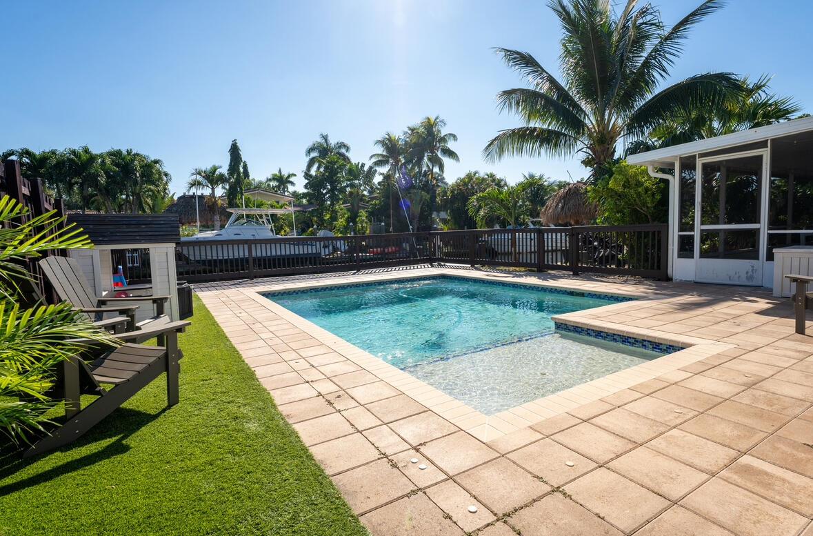 1700 SW 5th Street