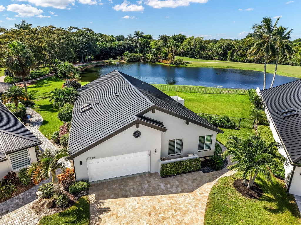 Photo of 21464 Bridgeview Drive, Boca Raton, FL 33428 (MLS # B26092022)