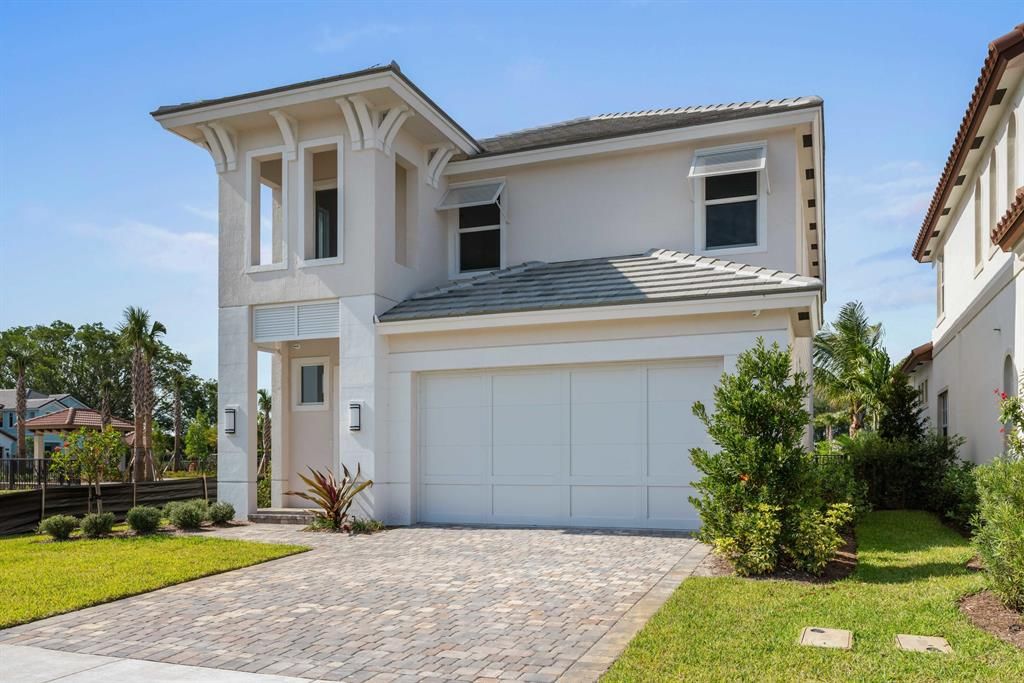 Photo of 150 Bonnette Hunt Club Lane, Palm Beach Gardens, FL 33418 (MLS # R10714300)