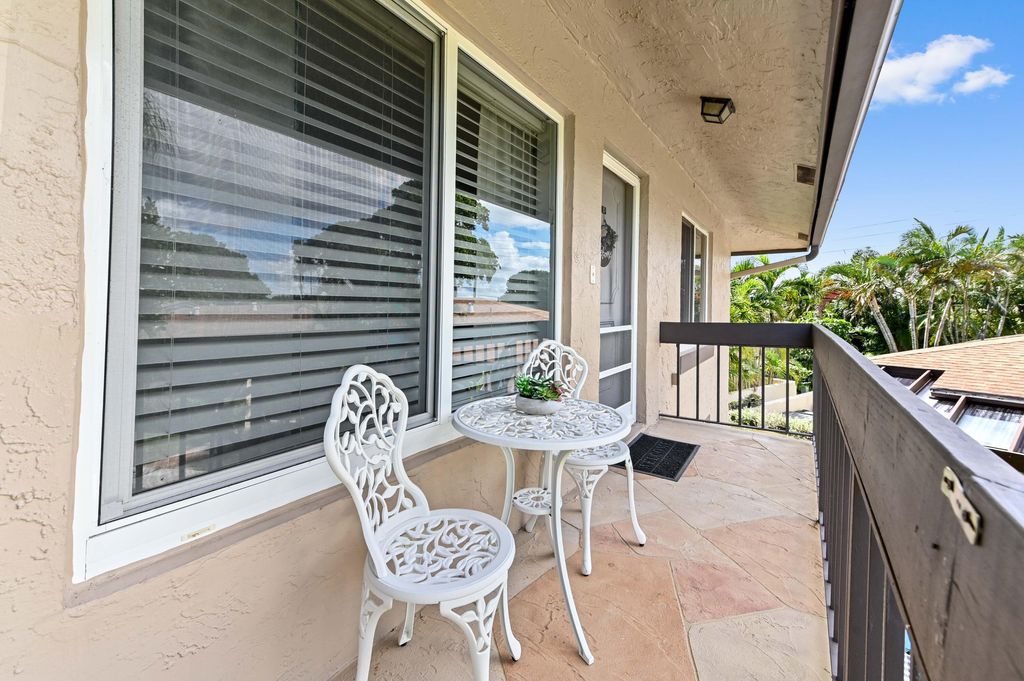 Photo of 13715 Via Aurora #D, Delray Beach, FL 33484 (MLS # R11163698)