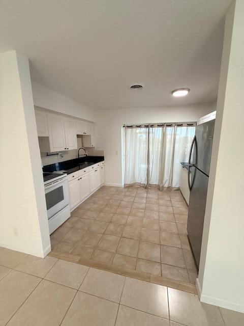 CORAL HEIGHTS SEC TWO RESUB - Residential Lease