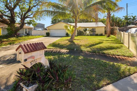 1072 Fernlea Drive West Palm Beach FL 33417