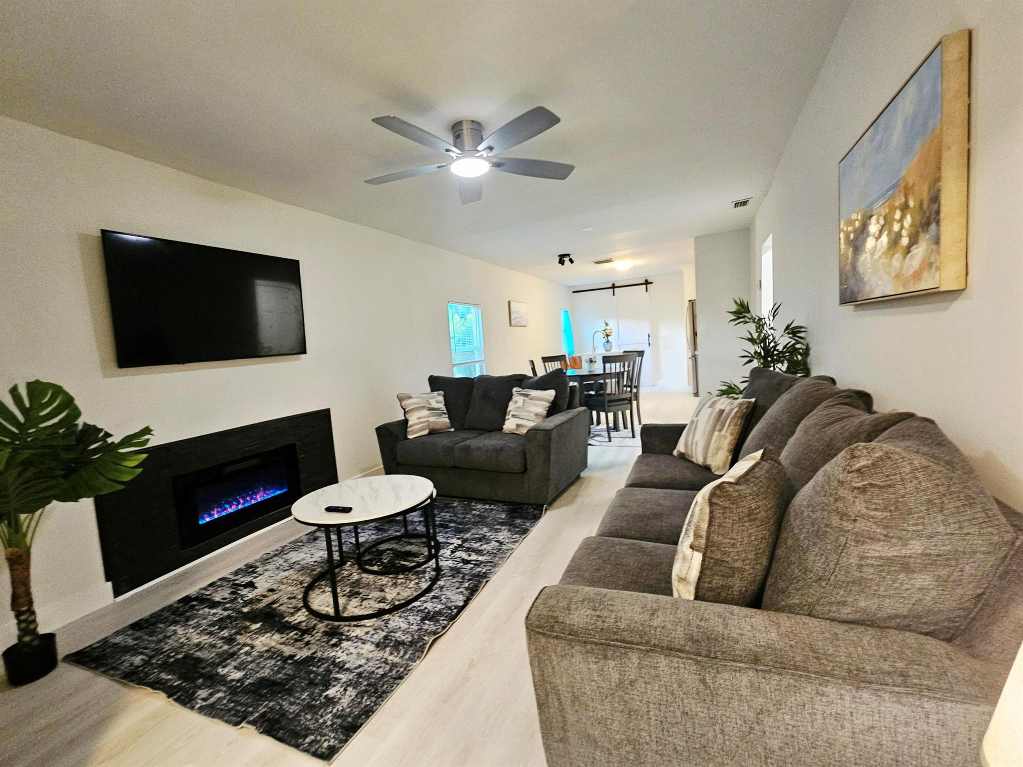 GARDENS THE - Residential Lease