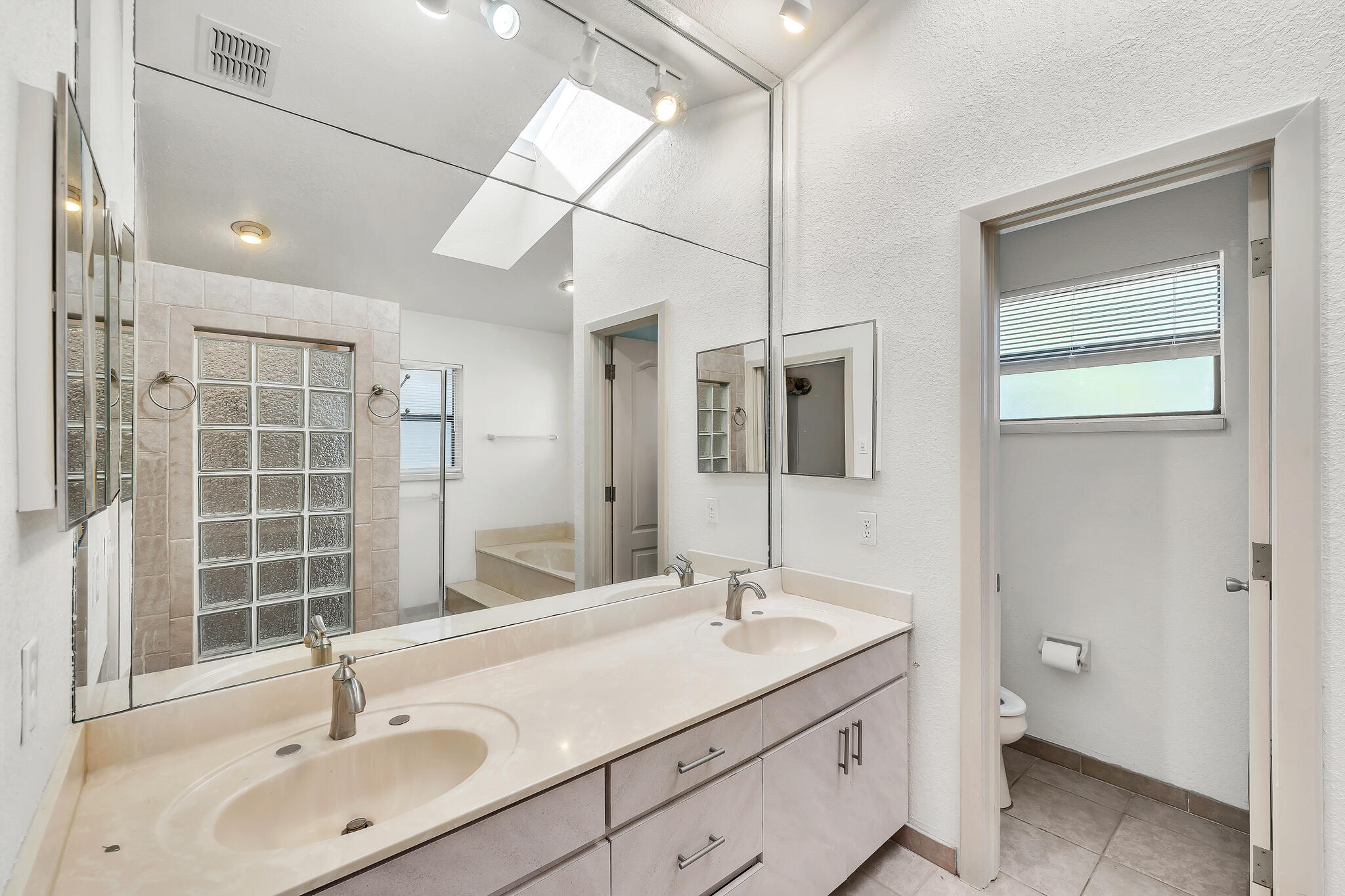 ROYAL LAND AMENDED - Residential