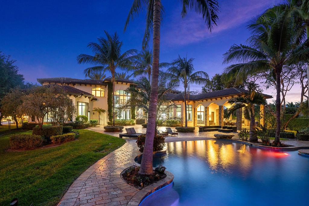 BONIELLOS ACRES - Residential