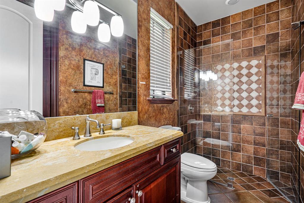 BONIELLOS ACRES - Residential