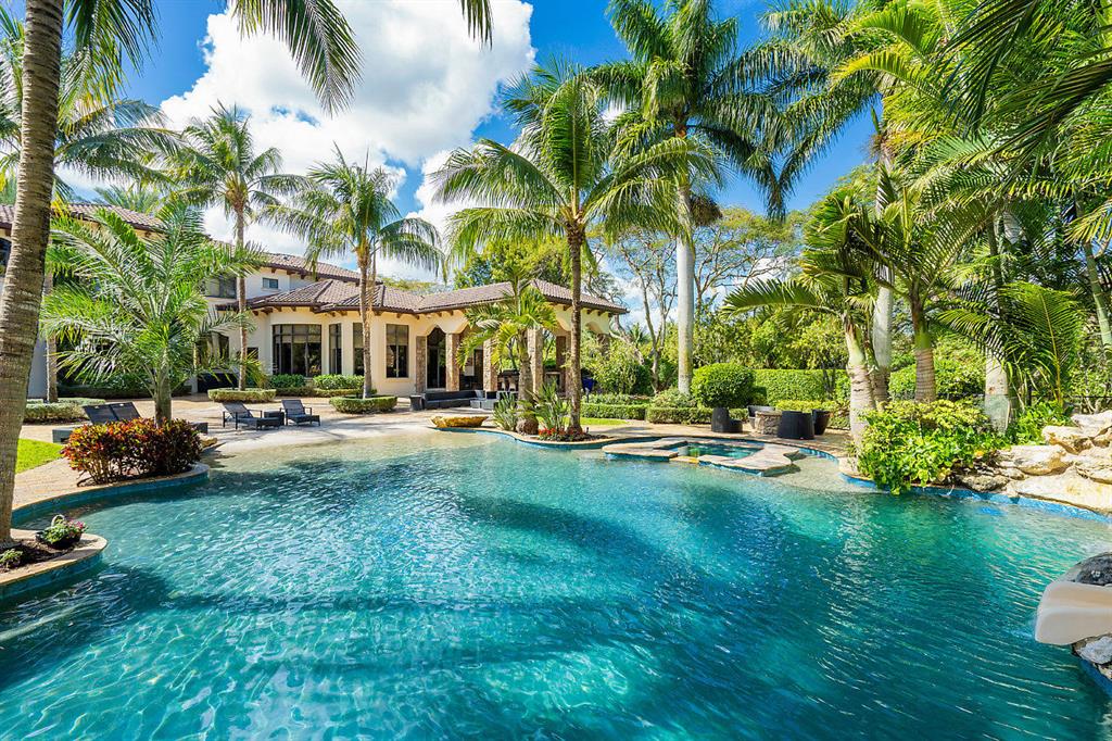 BONIELLOS ACRES - Residential