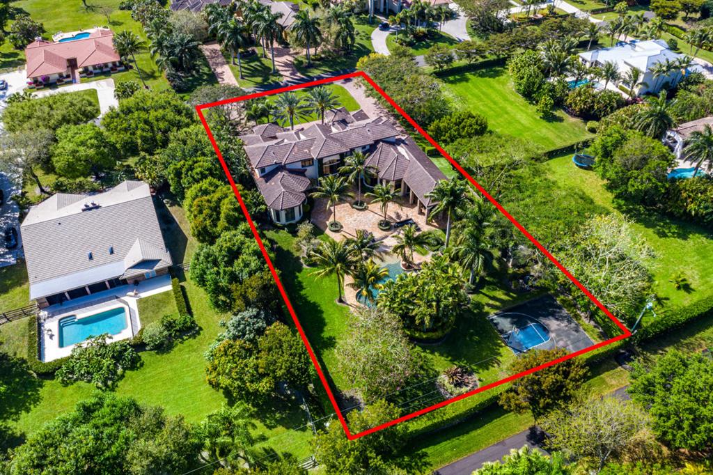 BONIELLOS ACRES - Residential