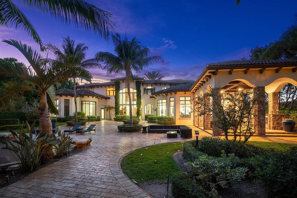 BONIELLOS ACRES - Residential