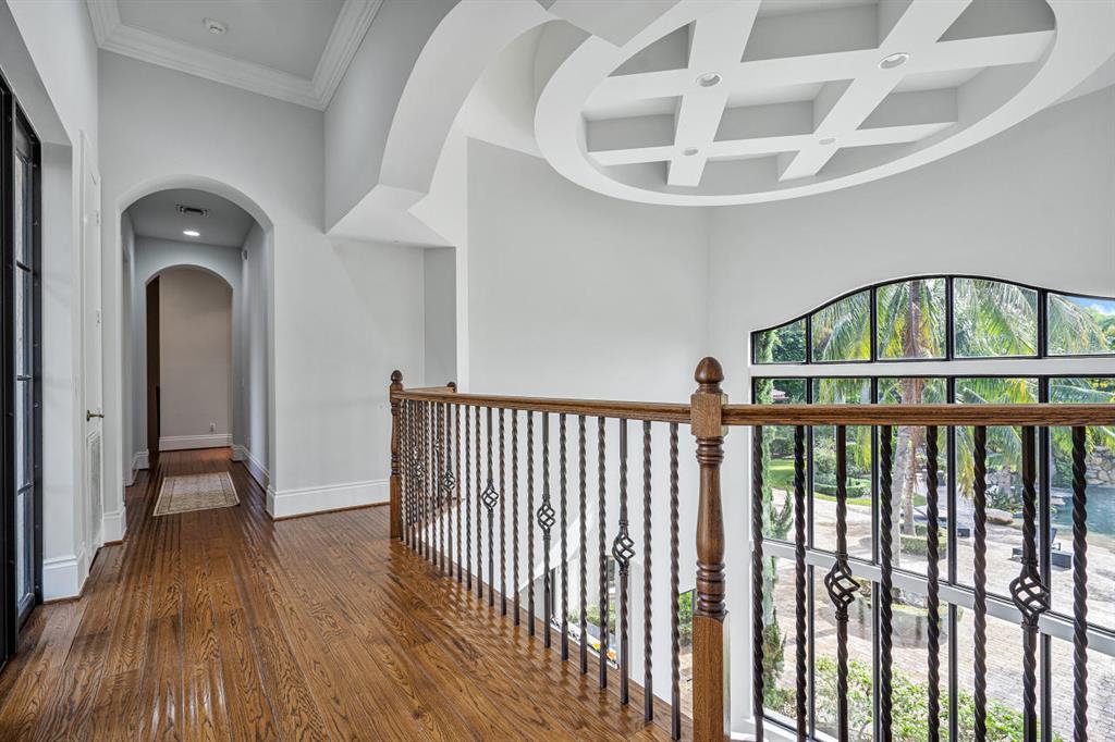 BONIELLOS ACRES - Residential