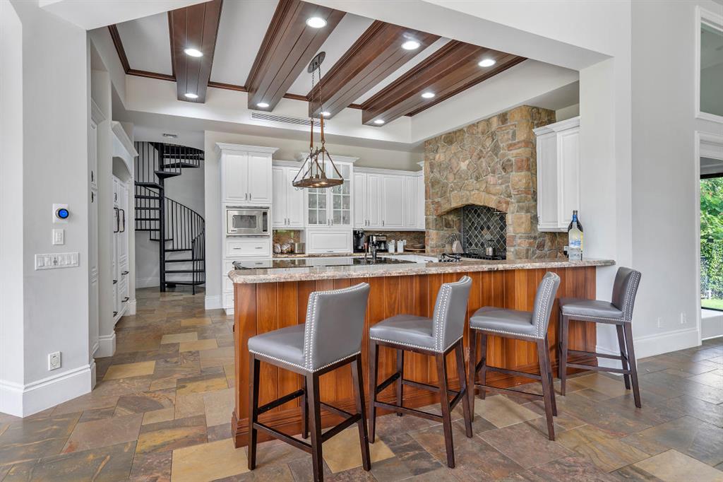 BONIELLOS ACRES - Residential