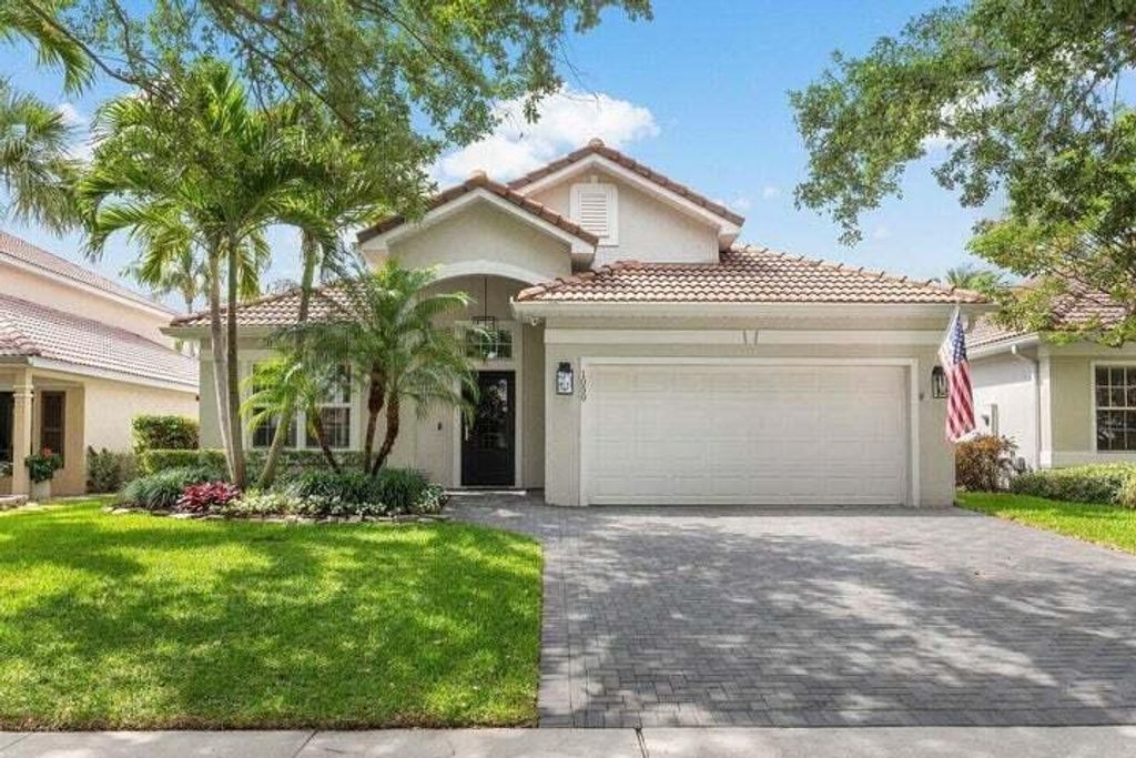 Photo of 1050 Delray Lakes Drive, Delray Beach, FL 33444 (MLS # B26020113)