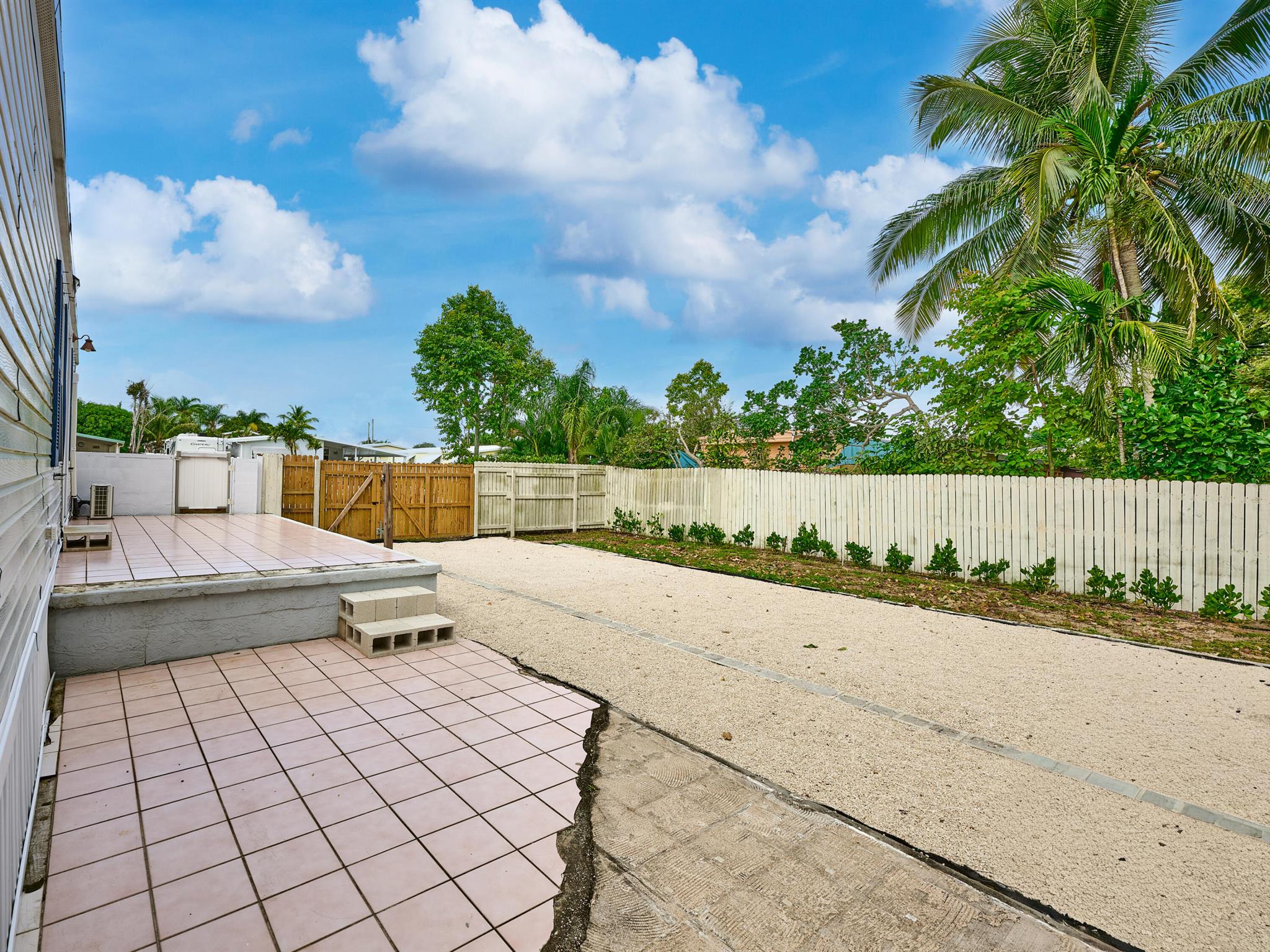 RIDGEWAY - Residential
