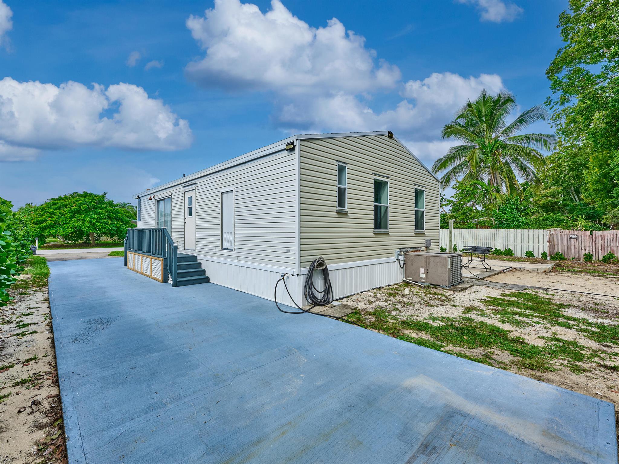 RIDGEWAY - Residential