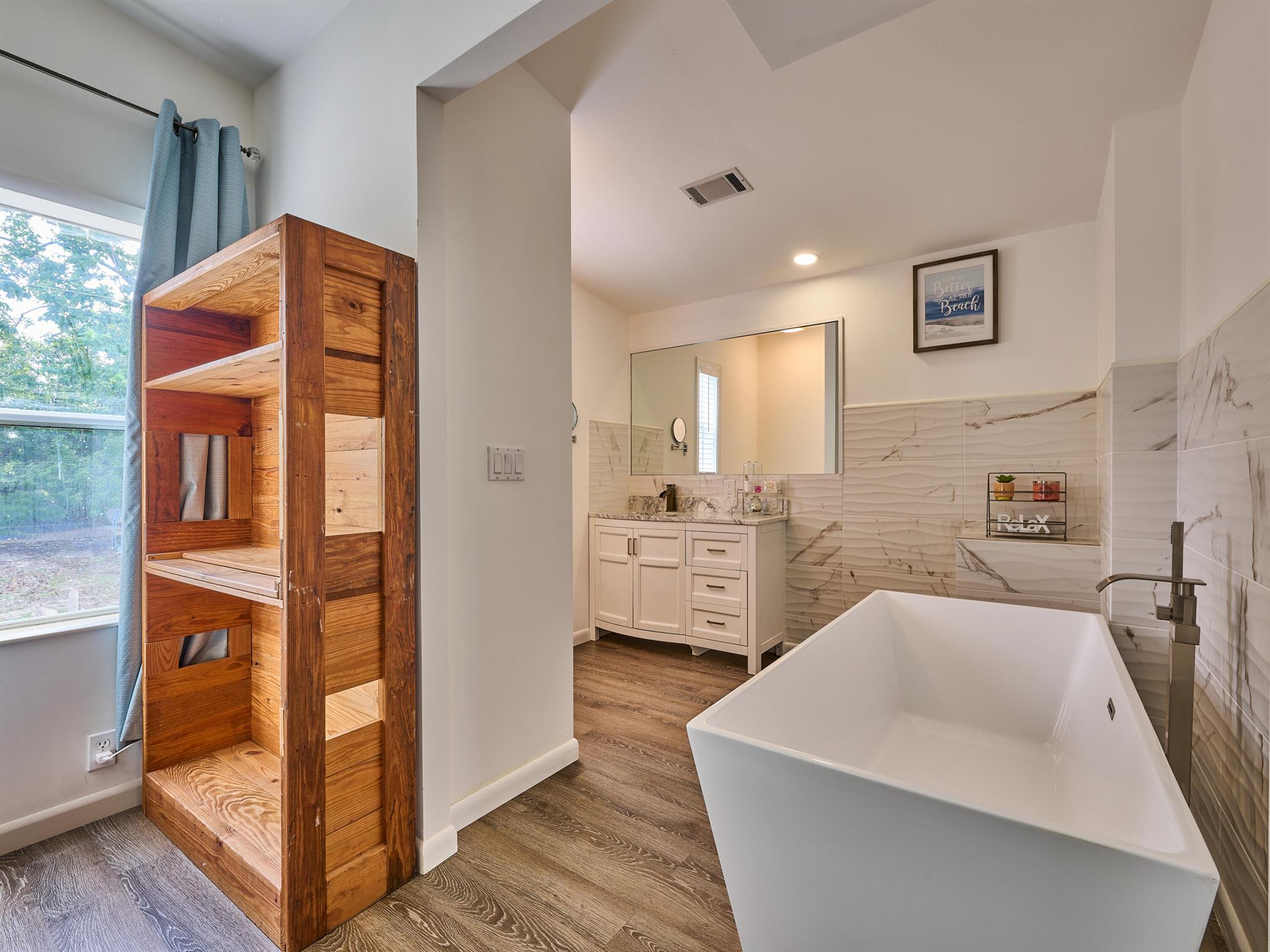 RIDGEWAY - Residential