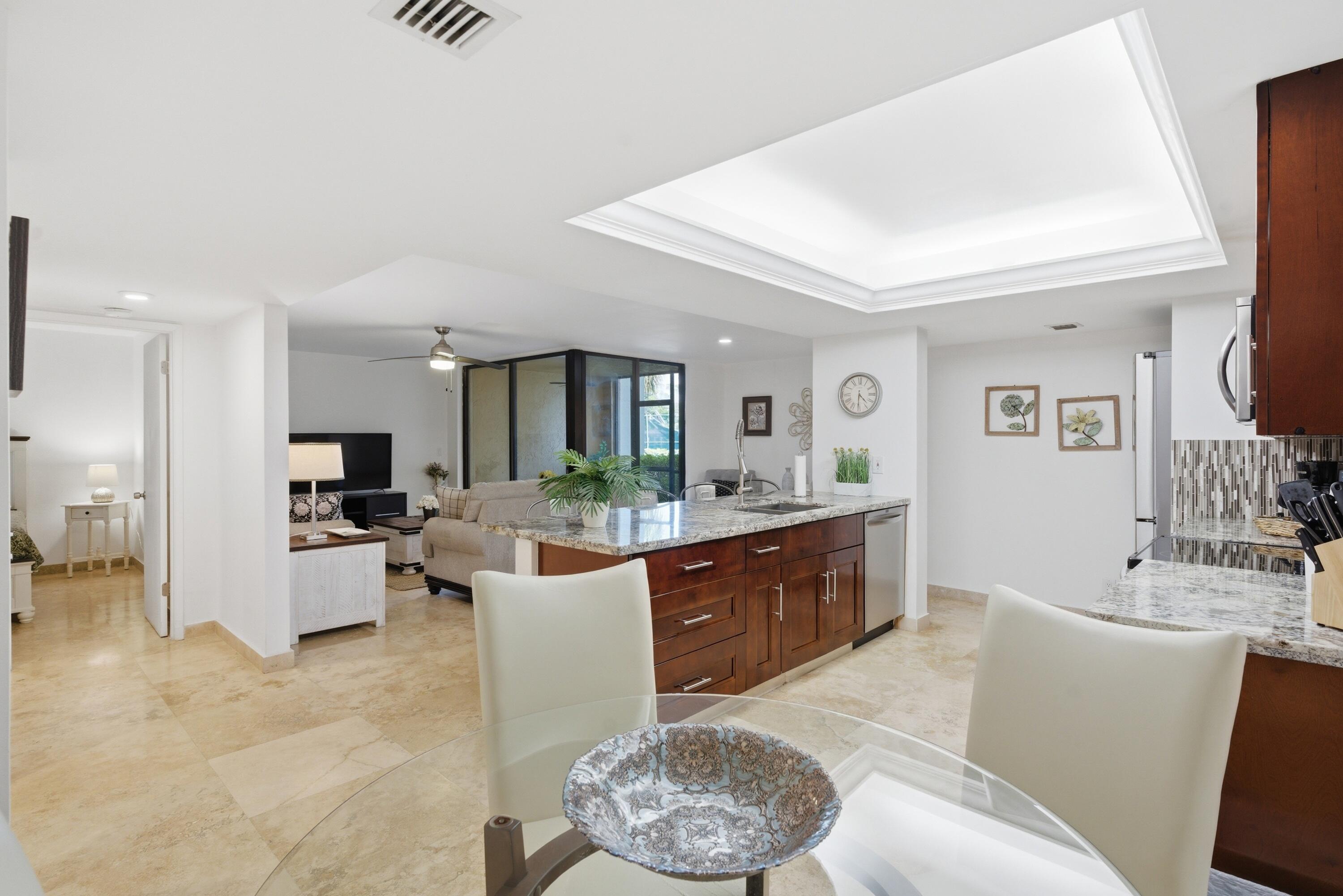 LAVERS RESORT & RACQUET CLUB - Residential