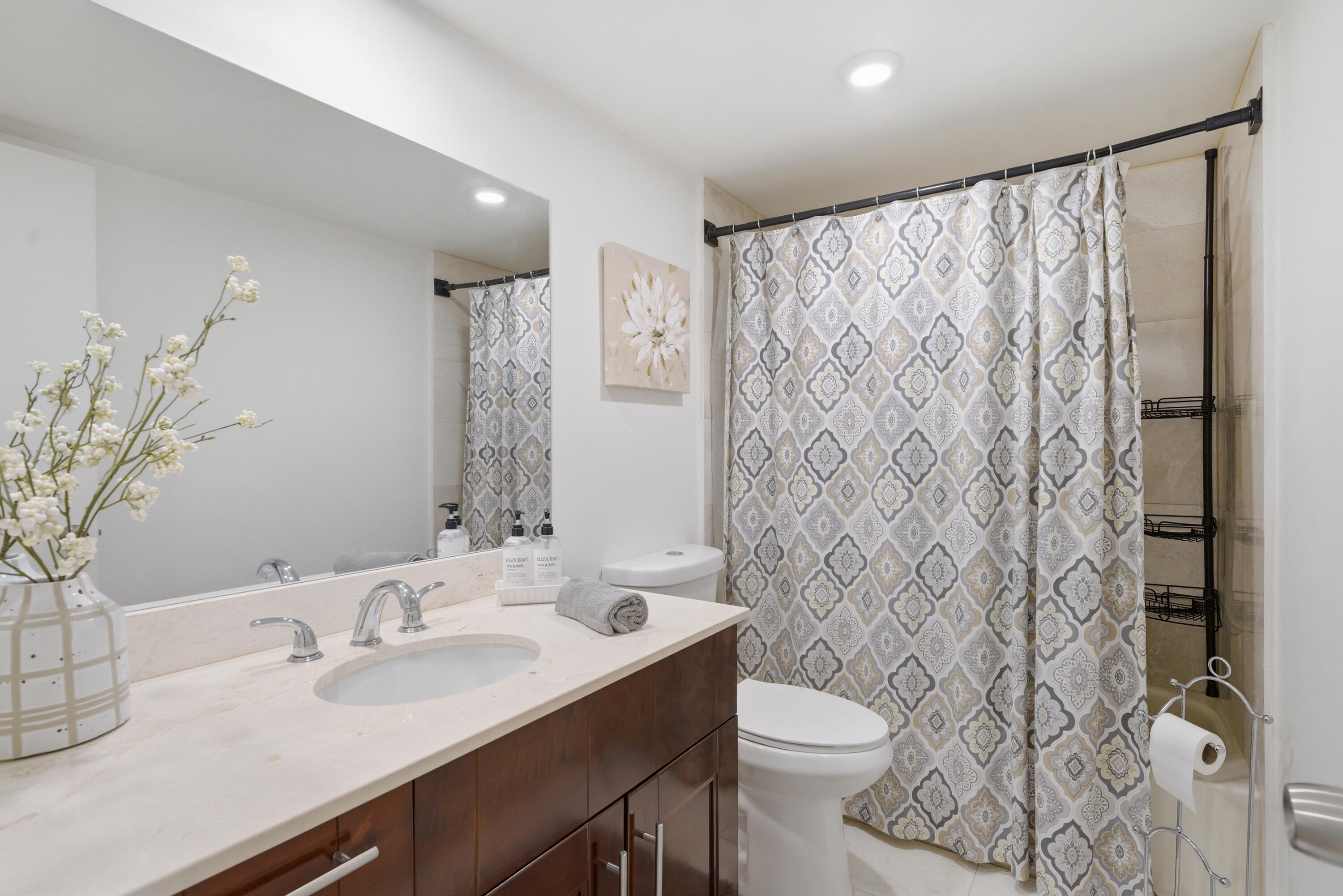 LAVERS RESORT & RACQUET CLUB - Residential