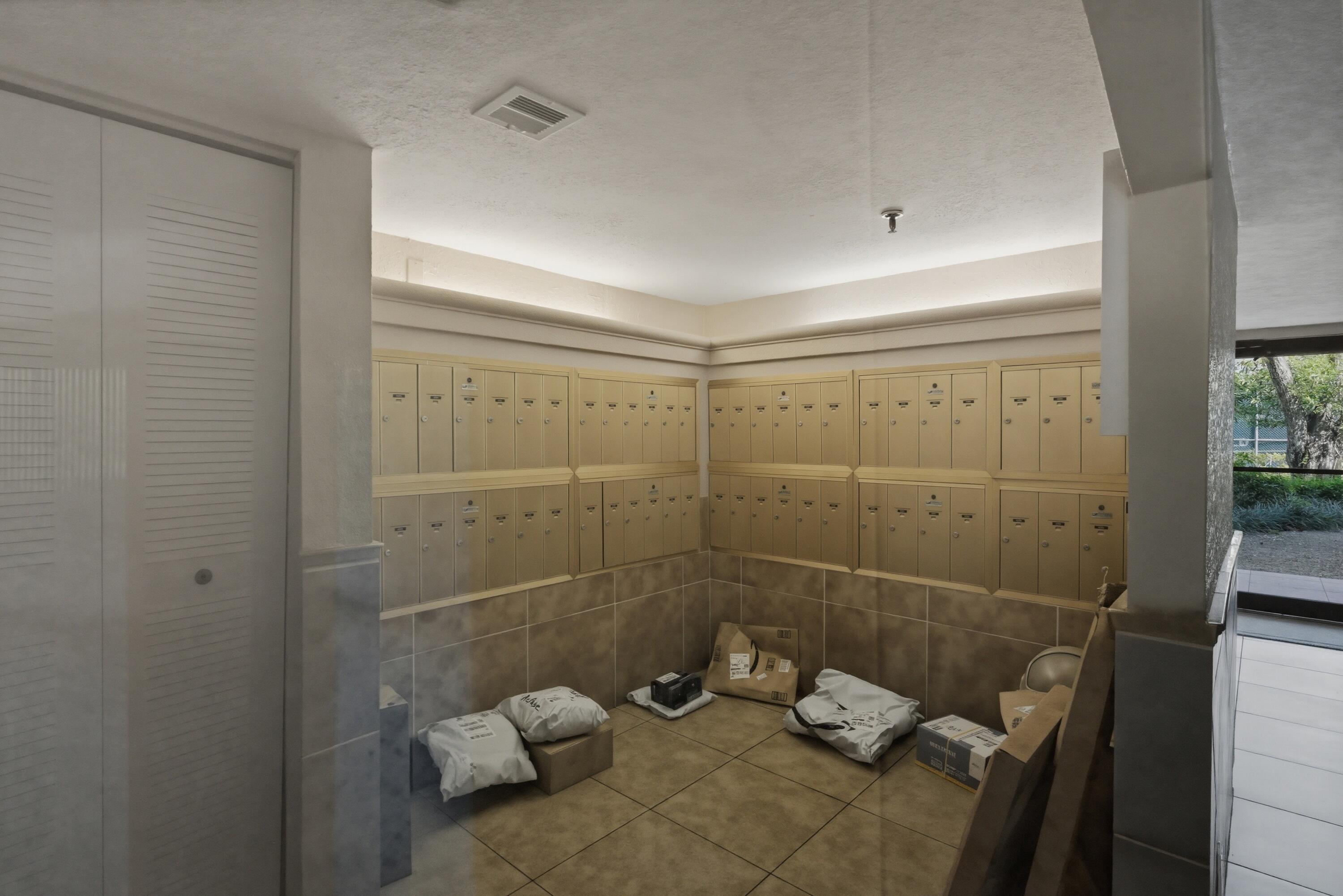 LAVERS RESORT & RACQUET CLUB - Residential