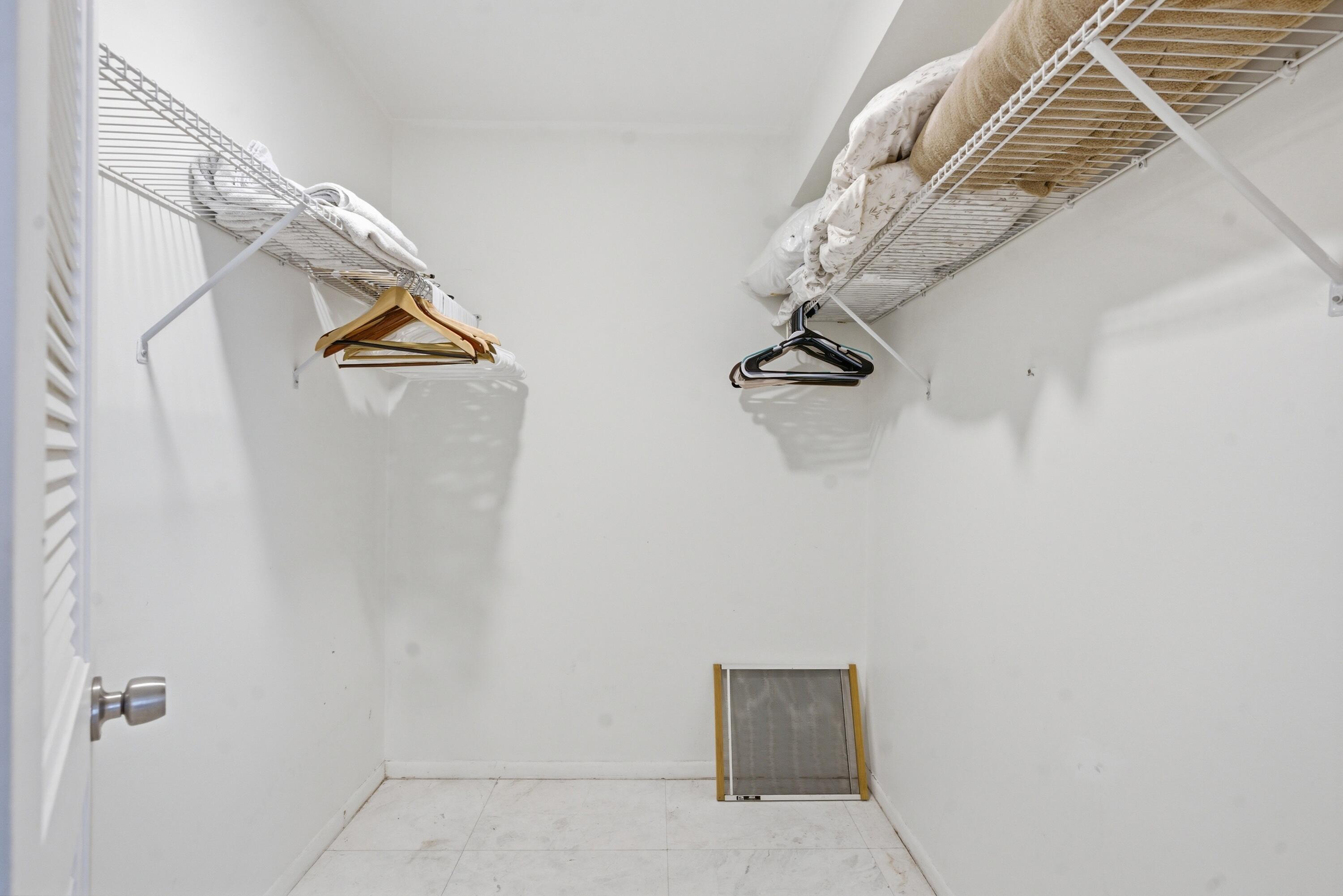 LAVERS RESORT & RACQUET CLUB - Residential