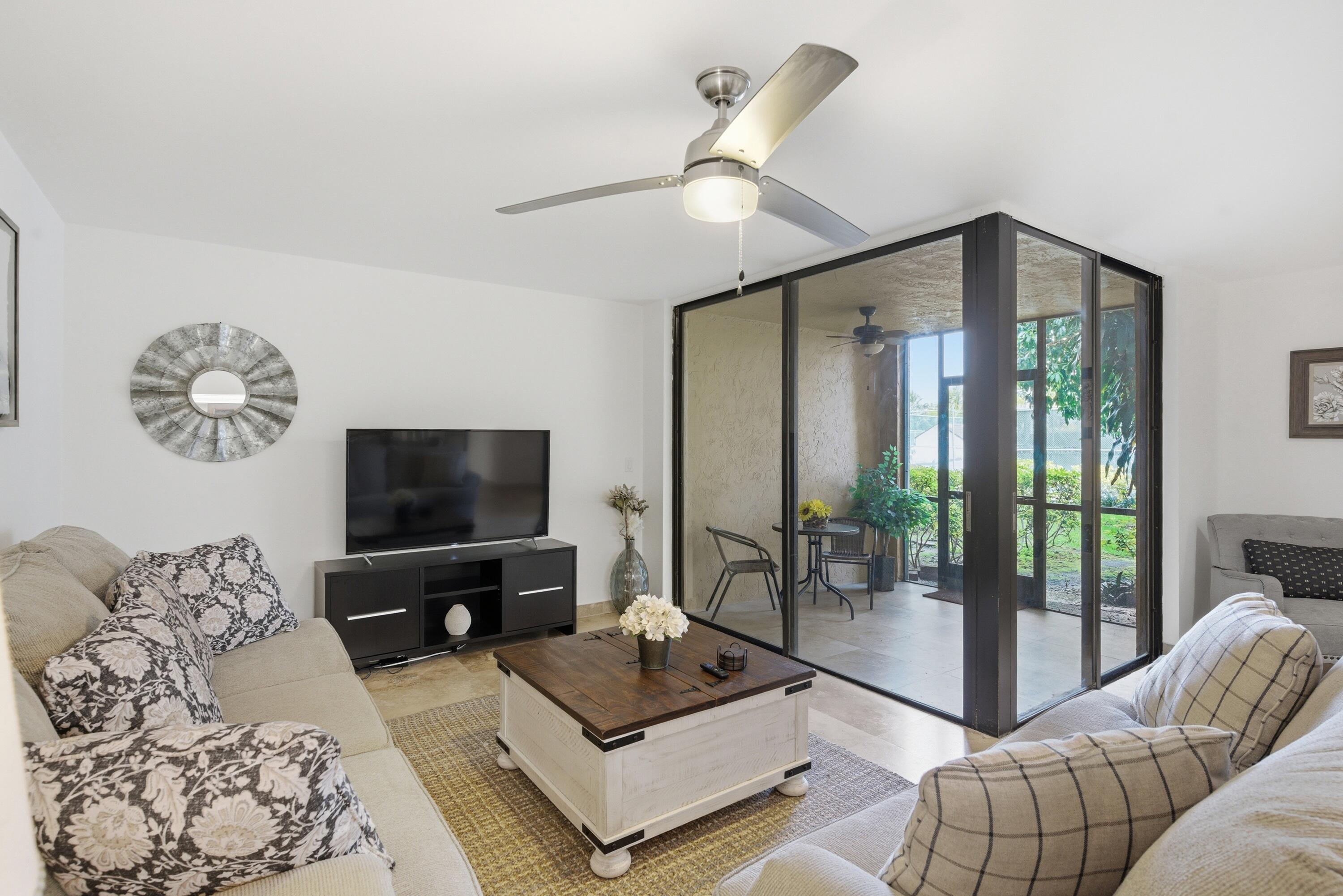 LAVERS RESORT & RACQUET CLUB - Residential