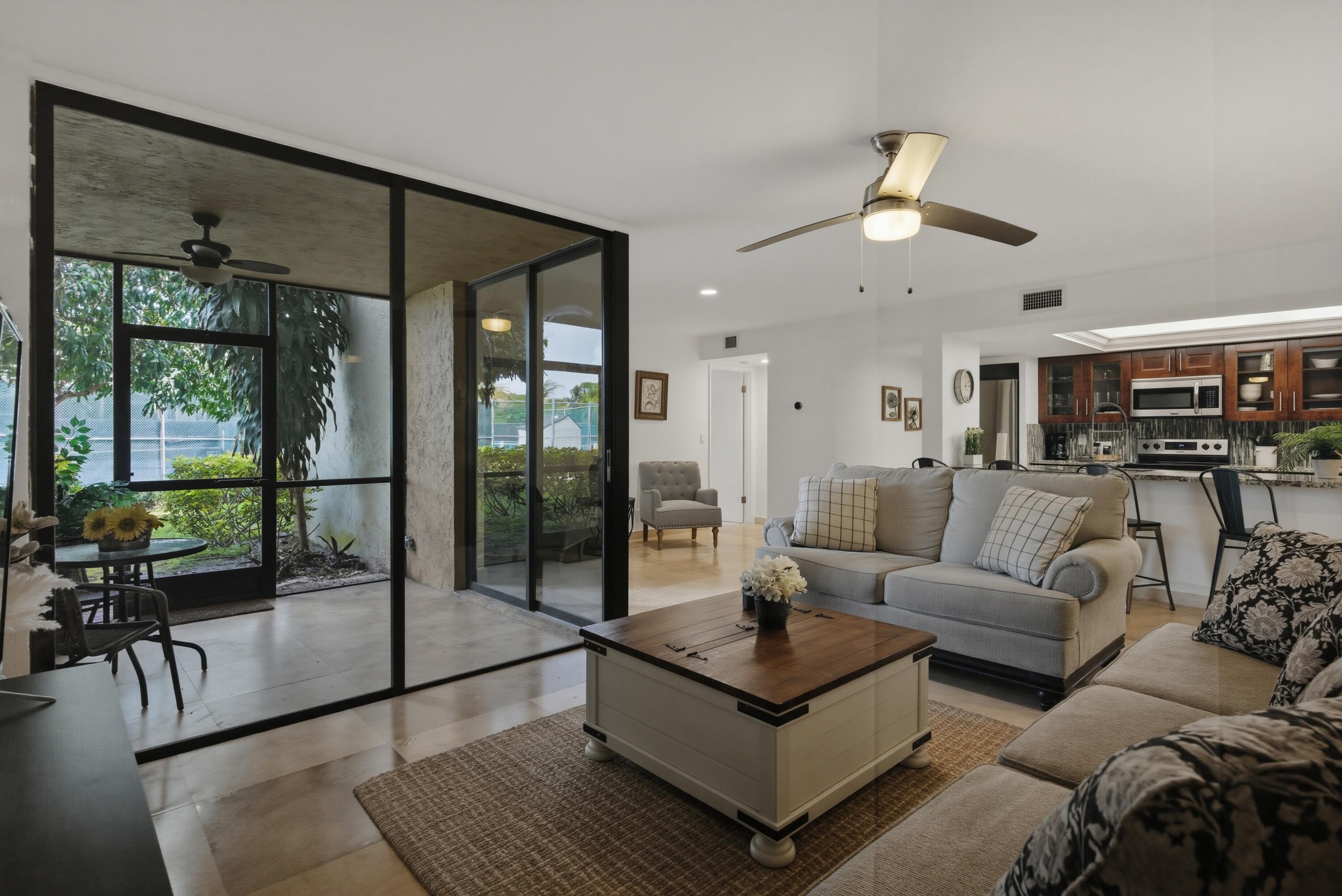 LAVERS RESORT & RACQUET CLUB - Residential