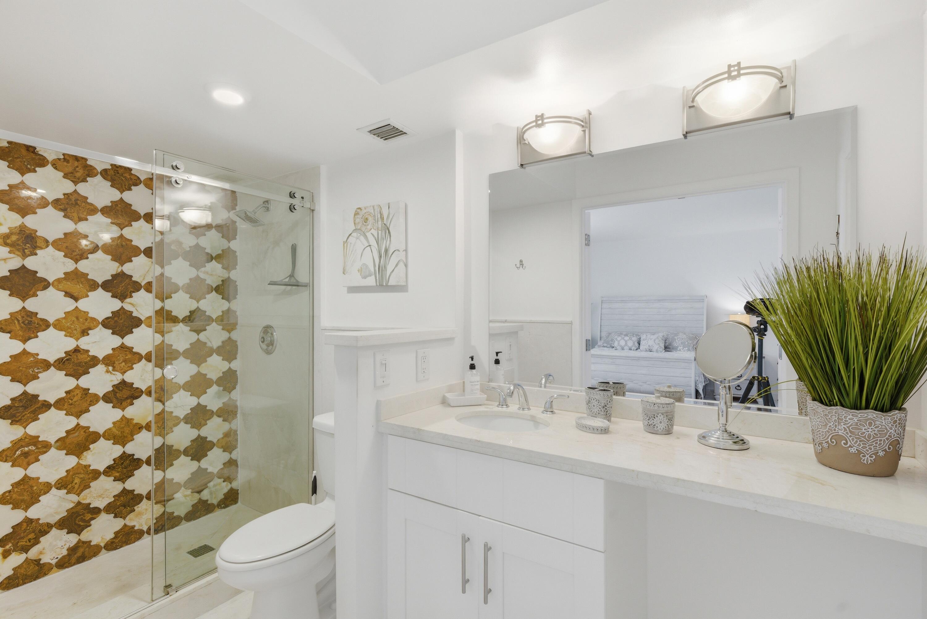 LAVERS RESORT & RACQUET CLUB - Residential