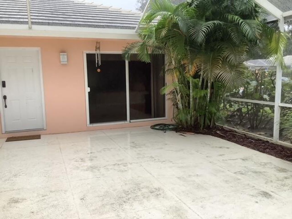 Photo of 502 Sun Terrace Court, Palm Beach Gardens, FL 33403 (MLS # R10931060)