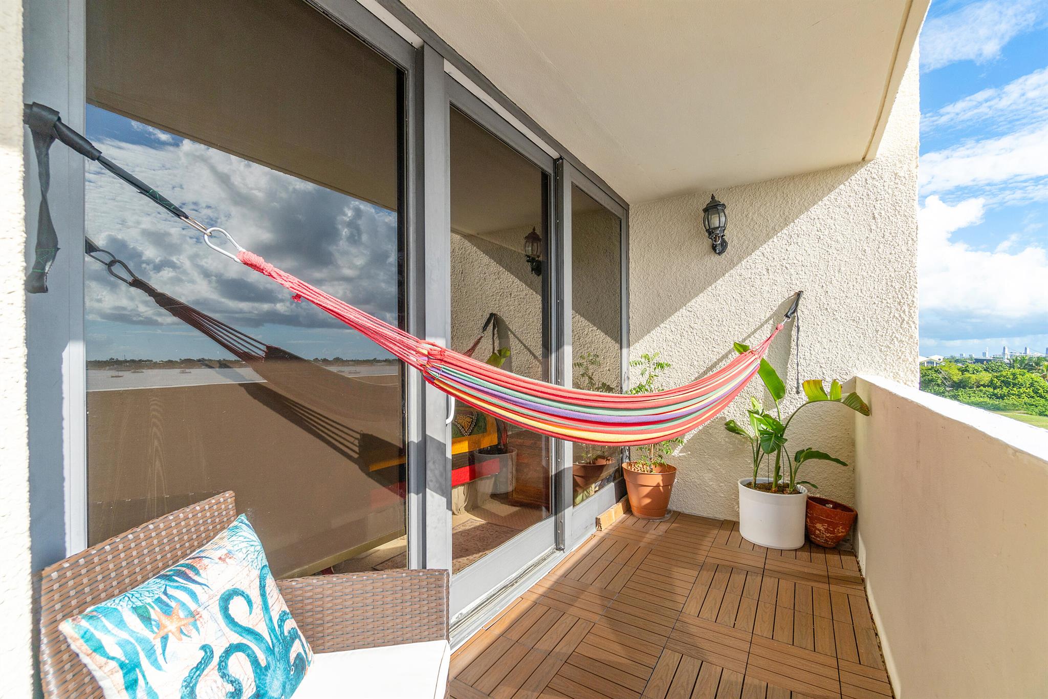 PALM BEACH HOUSE CONDO - Residential Lease