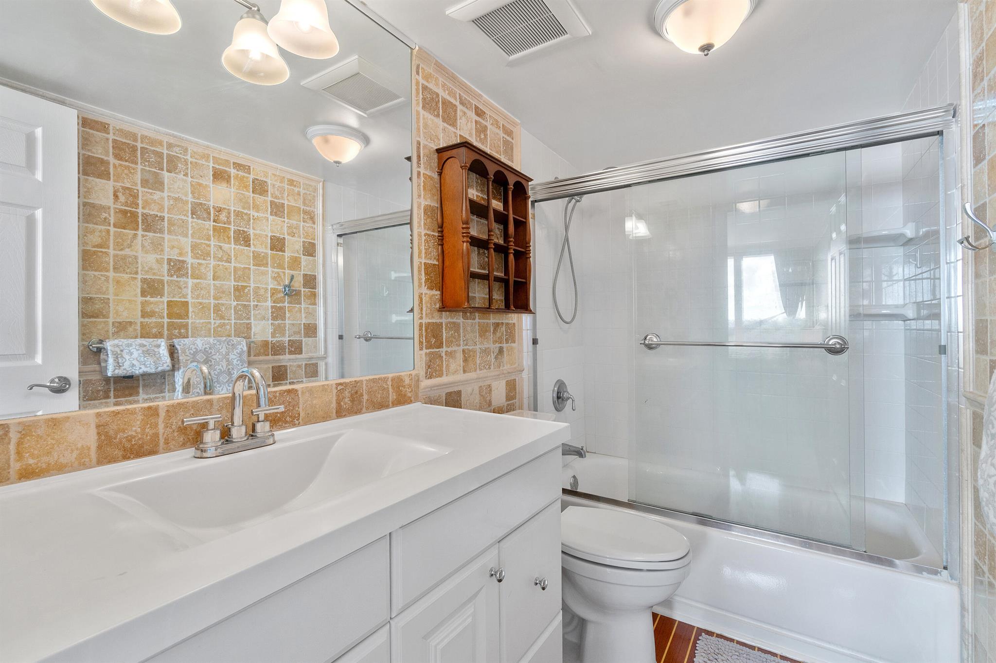 PALM BEACH HOUSE CONDO - Residential Lease