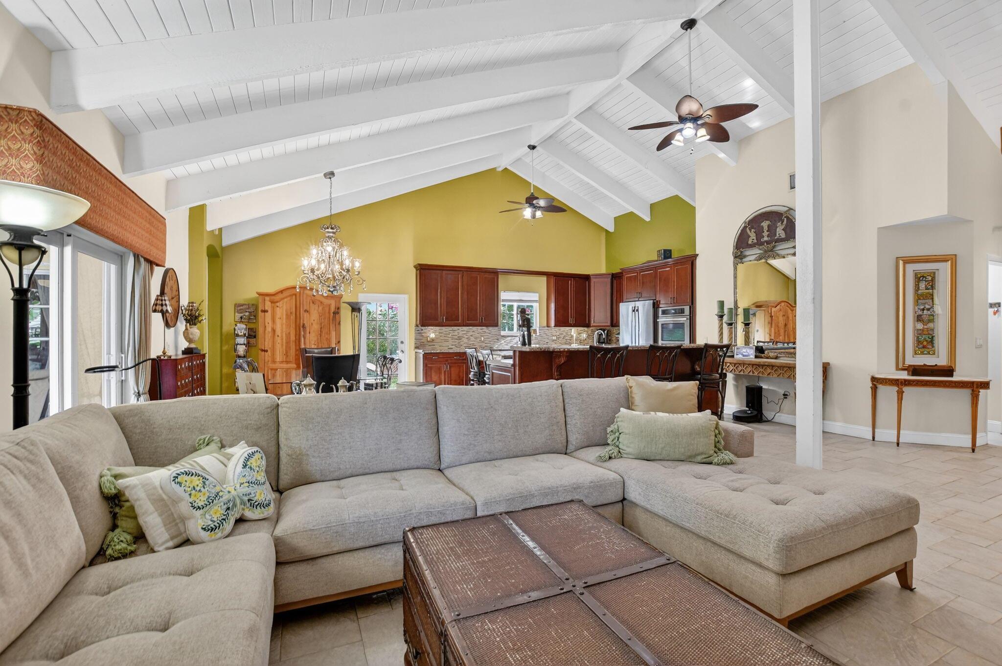 21310 Escondido Way S