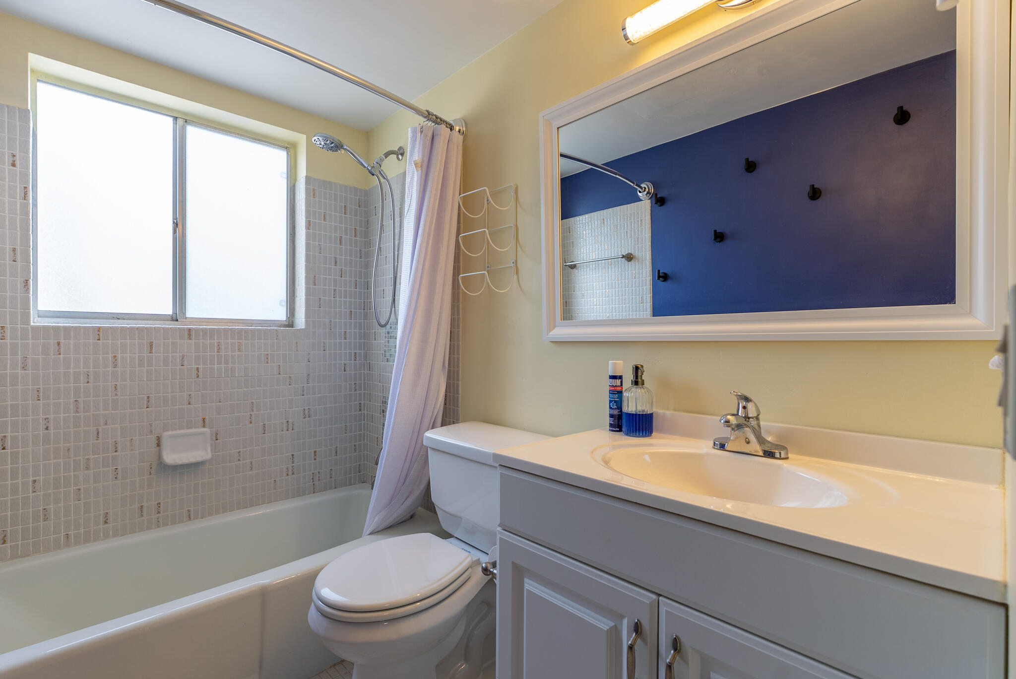 MURRY HILLS APT BLDG CONDO - Residential