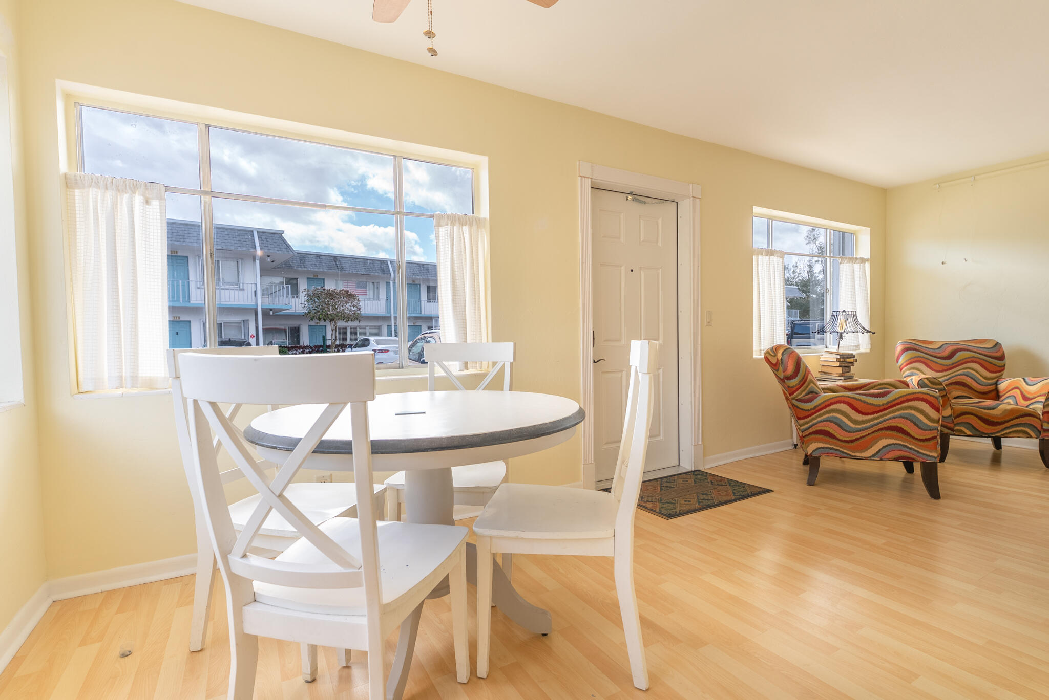 MURRY HILLS APT BLDG CONDO - Residential