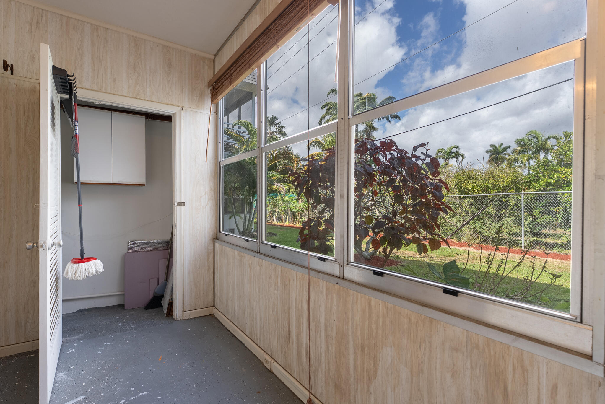 MURRY HILLS APT BLDG CONDO - Residential