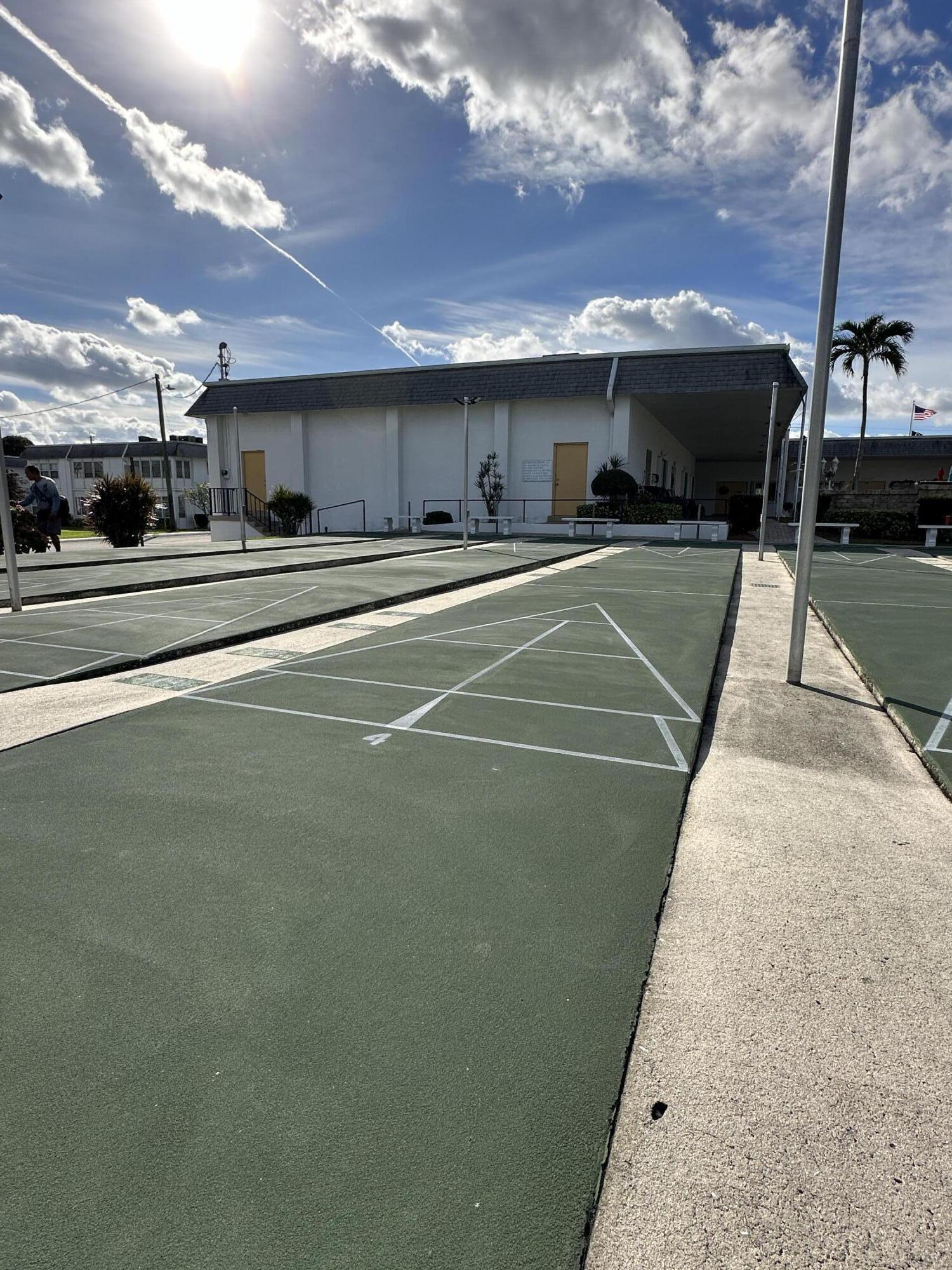 MURRY HILLS APT BLDG CONDO - Residential