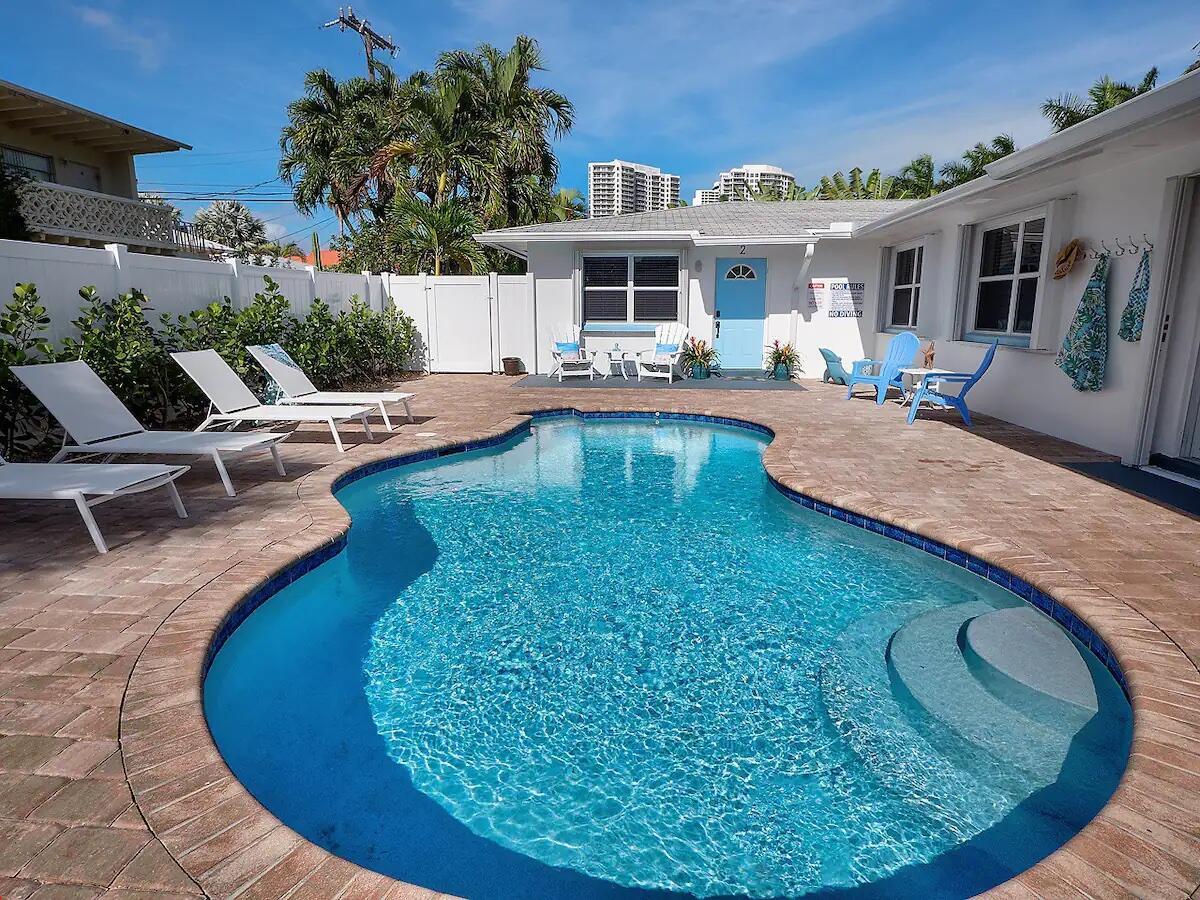 PALM BEACH SHORES - Residential Income