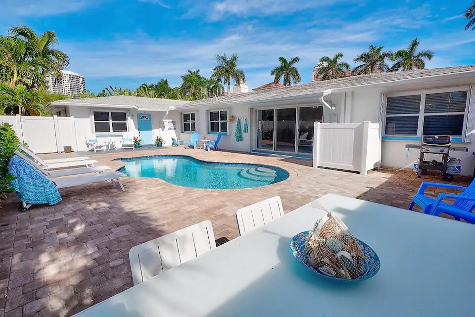 101 Sandal Lane 1
