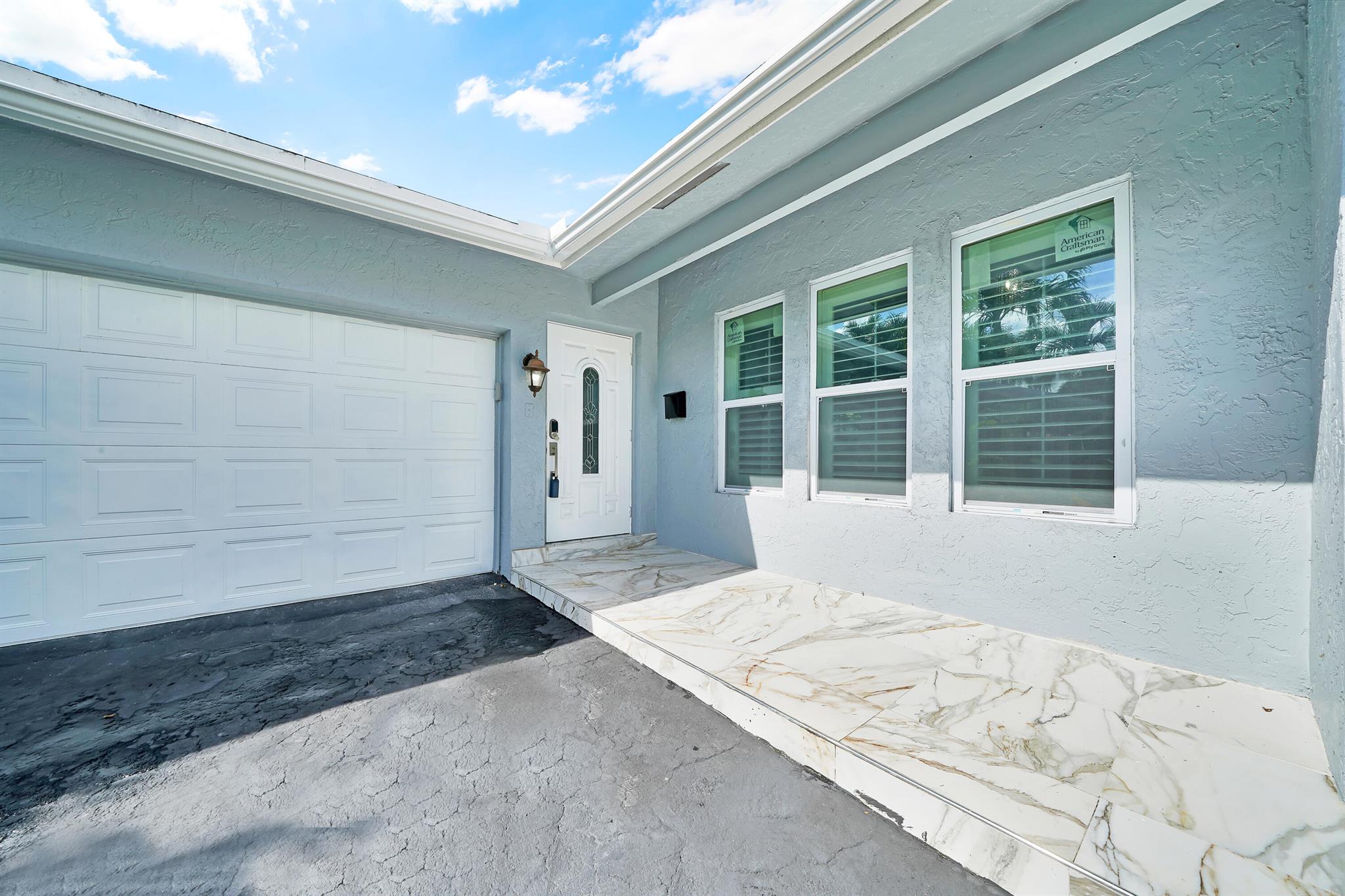 CHATELAINE - Residential Lease