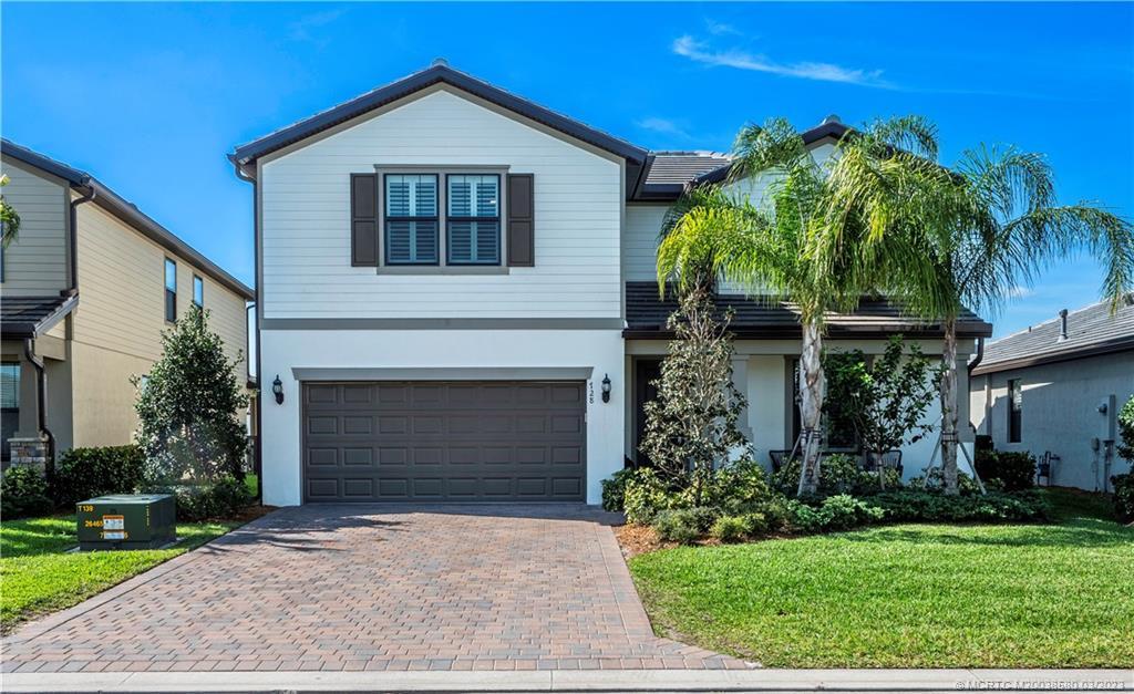 728 S E Boboli Way