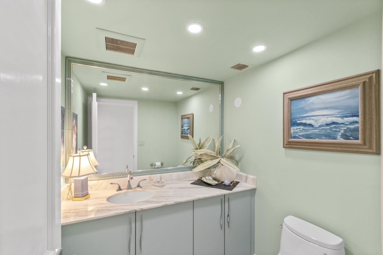 OLD PORT COVE LAKE POINT TOWER - Residential