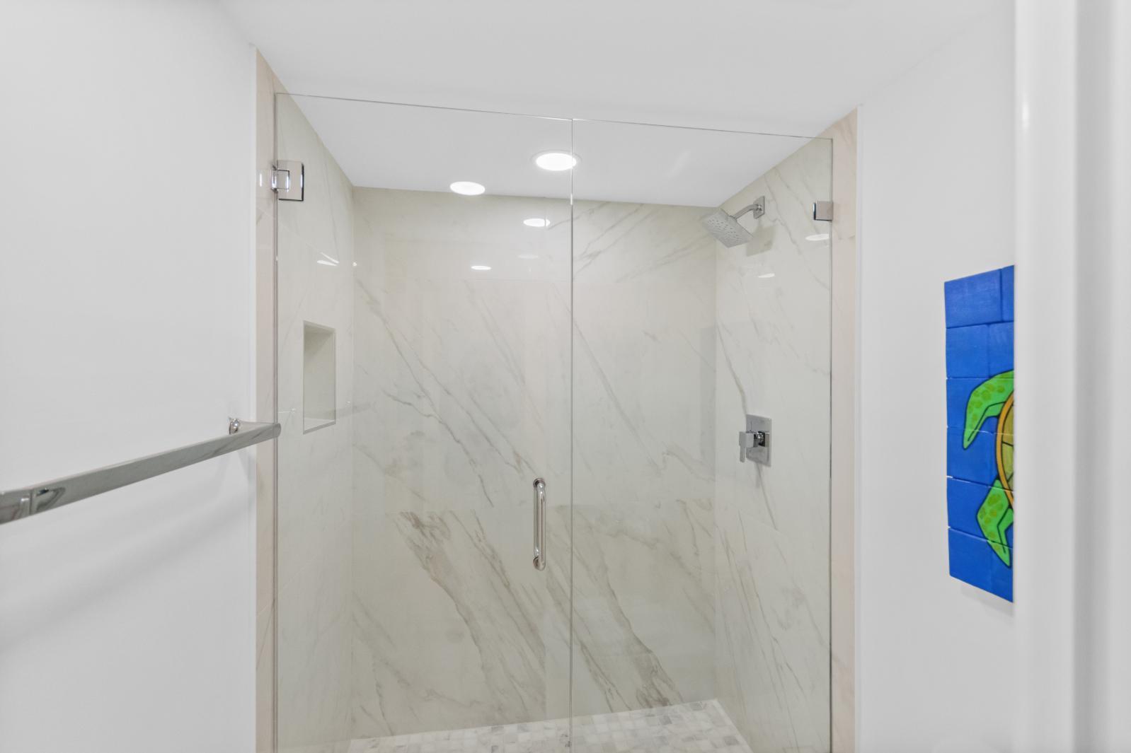 OLD PORT COVE LAKE POINT - Residential