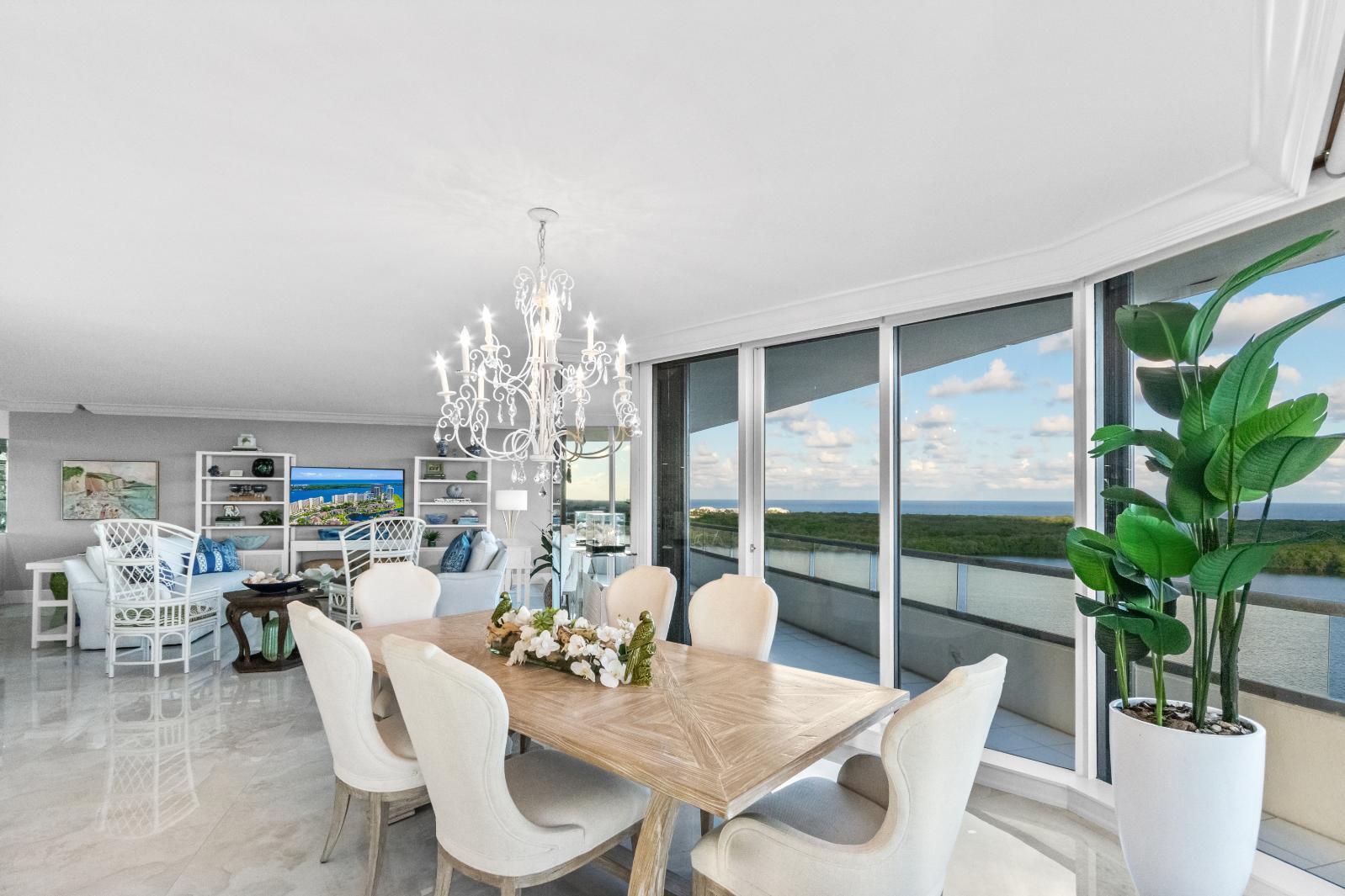 OLD PORT COVE LAKE POINT - Residential