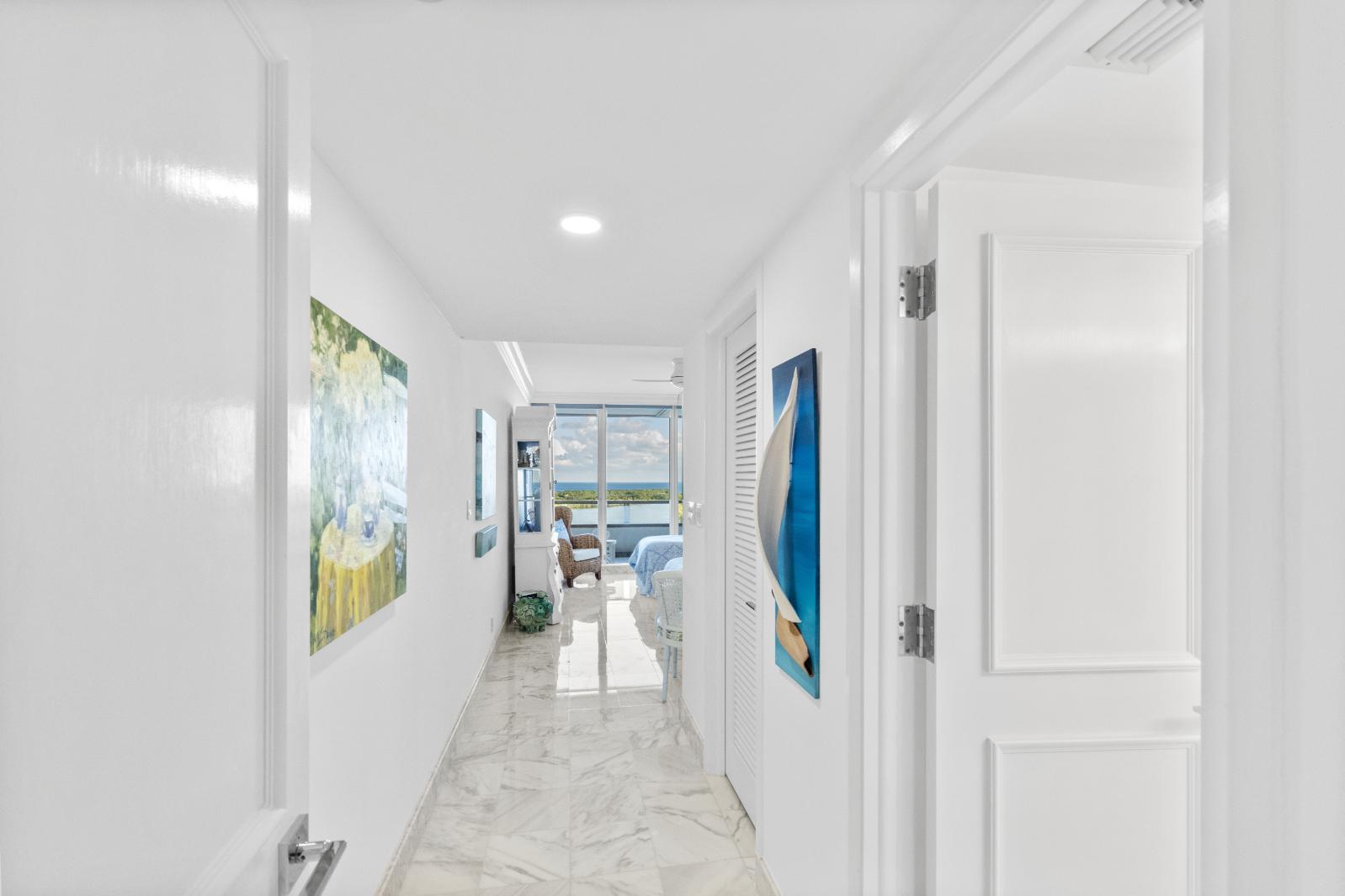 OLD PORT COVE LAKE POINT - Residential