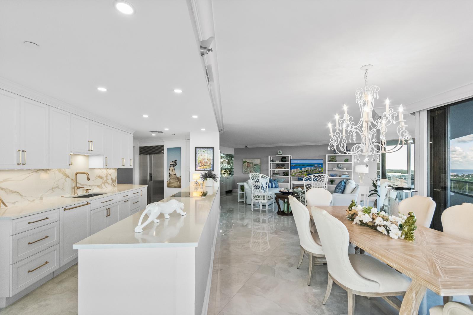 OLD PORT COVE LAKE POINT TOWER - Residential