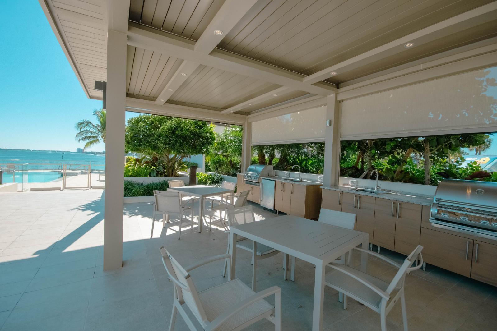 OLD PORT COVE LAKE POINT TOWER - Residential